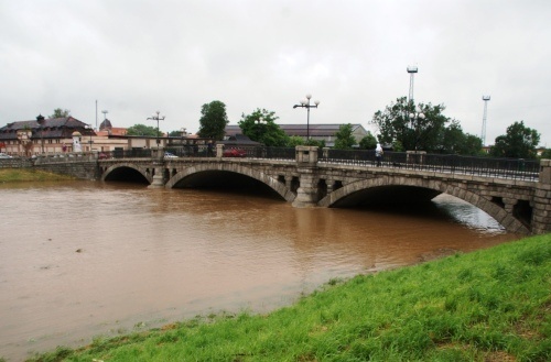 W Legnicy trwa pogotowie przeciwpowodziowe.  Prezydent zwołał posiedzenie Sztabu Zespołu Zarządzania Kryzysowego